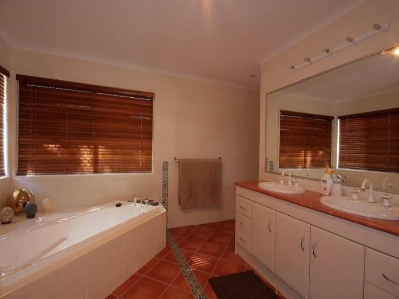 44 Camballin Court, Shailer Park QLD 4128