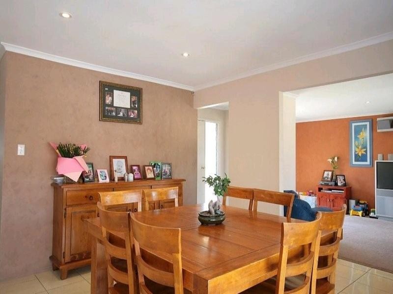 32 Higgins Avenue, Loganholme QLD 4129