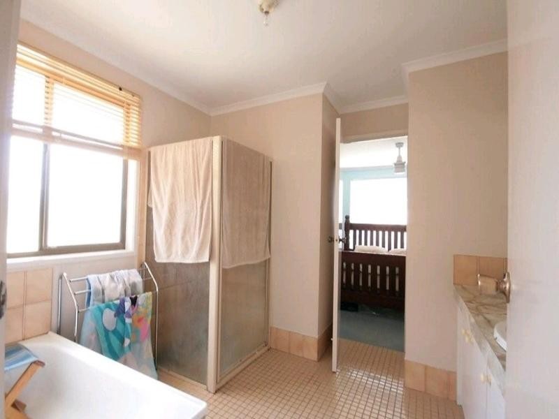 32 Higgins Avenue, Loganholme QLD 4129