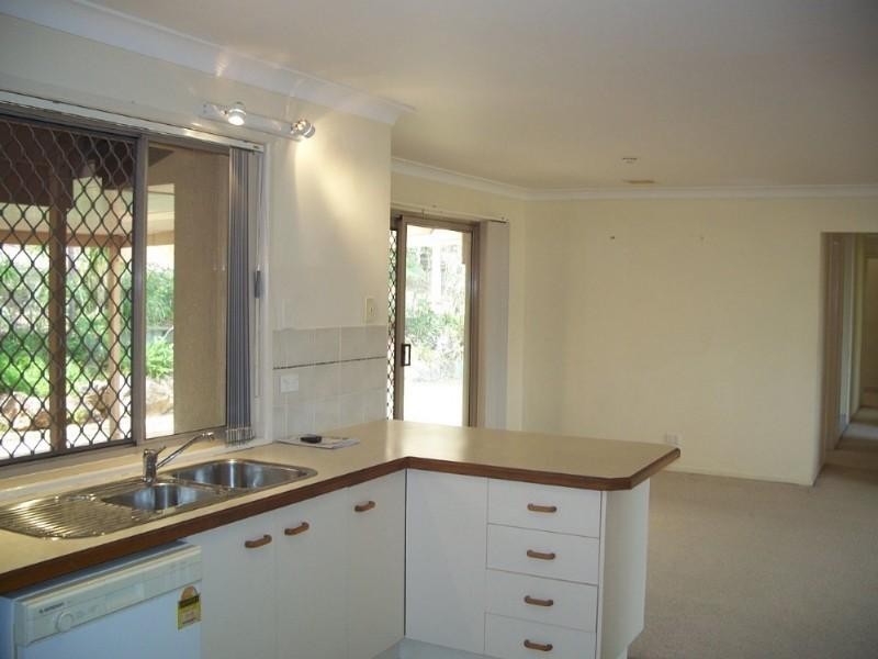 21 Kabang Court, Tanah Merah QLD 4128