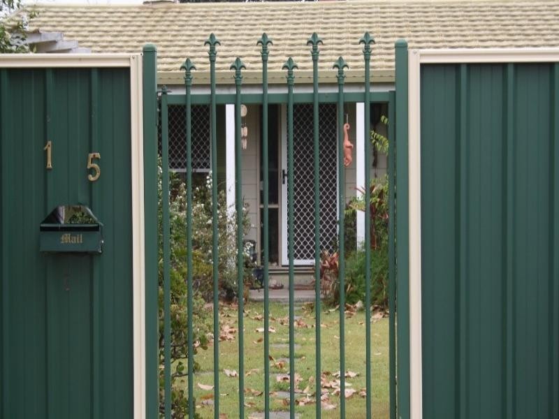 15 Quandong Street, Crestmead QLD 4132