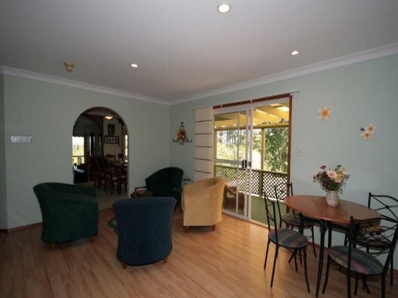 18 Paraburdoo Crescent, Shailer Park QLD 4128