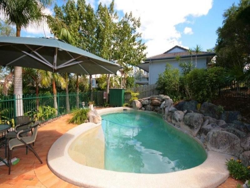 18 Paraburdoo Crescent, Shailer Park QLD 4128