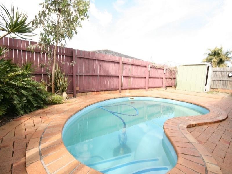 54 Kawana Crescent, Cornubia QLD 4130