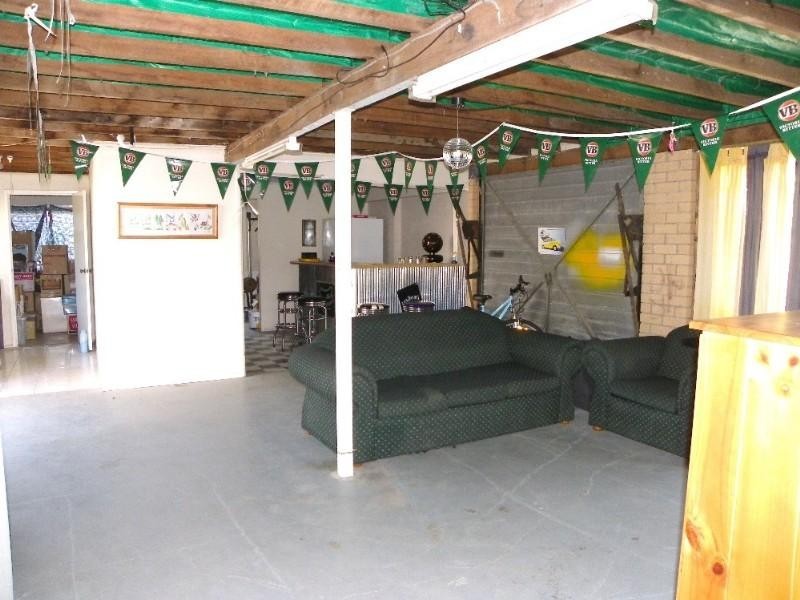 2 Clarendon Street, Loganholme QLD 4129