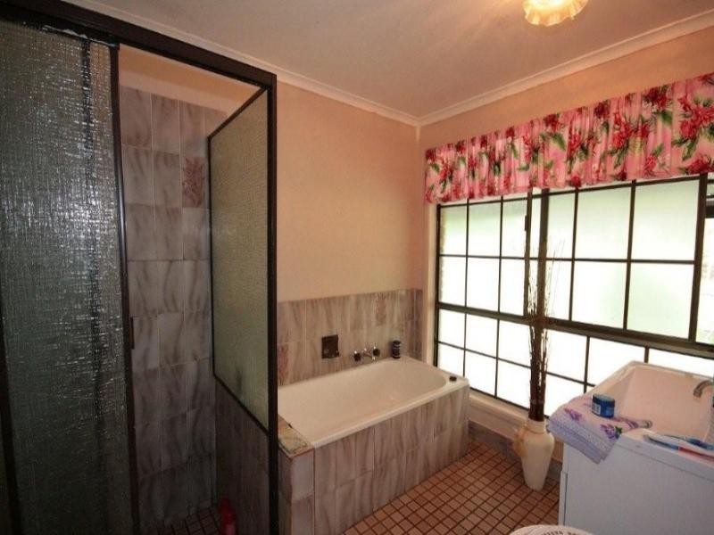 28 Rhodes Street, Loganlea QLD 4131