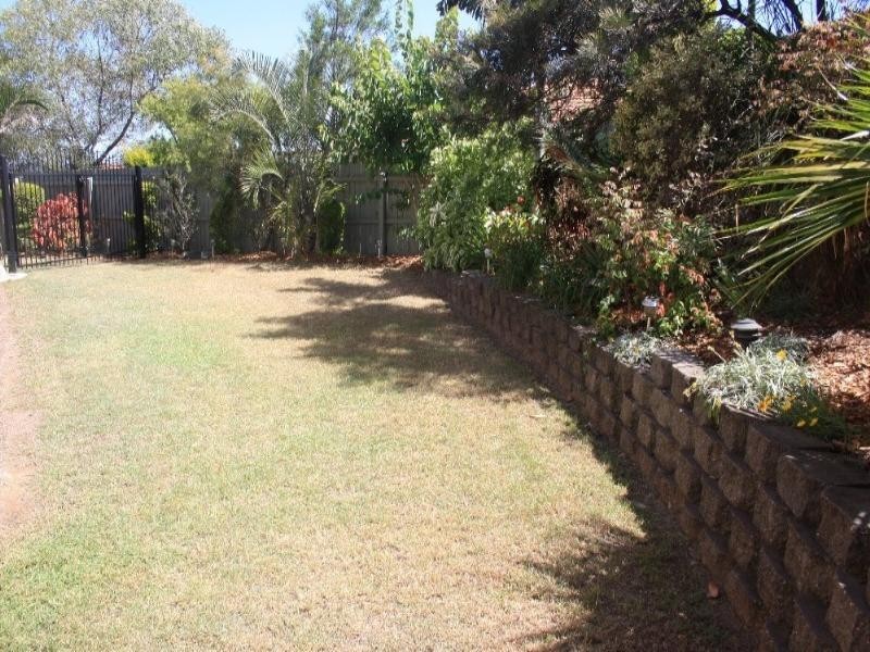 4 Optus Place, Edens Landing QLD 4207