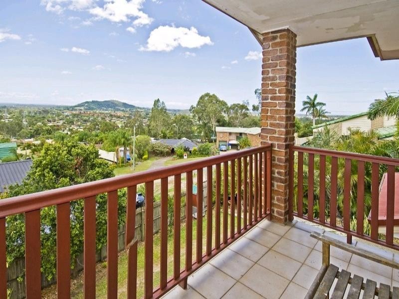 44 Ben Lexcen Court, Mount Warren Park QLD 4207