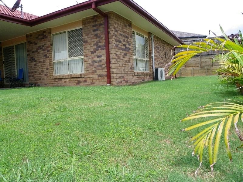 5 Hinterwood Court, Edens Landing QLD 4207