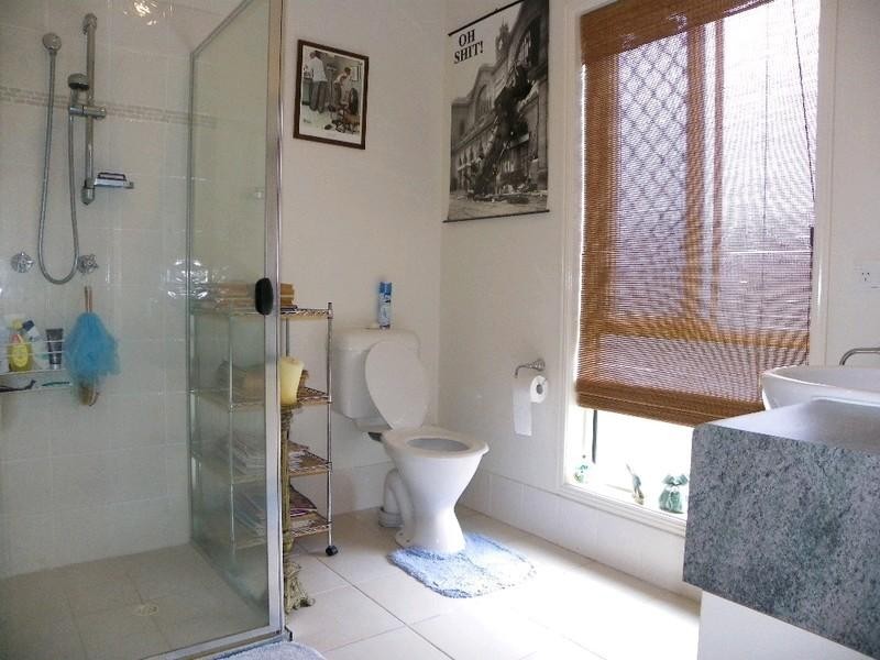 5 Hinterwood Court, Edens Landing QLD 4207