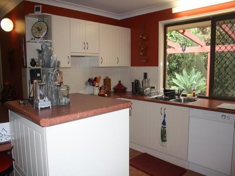 17 Blackthorn Crescent, Shailer Park QLD 4128