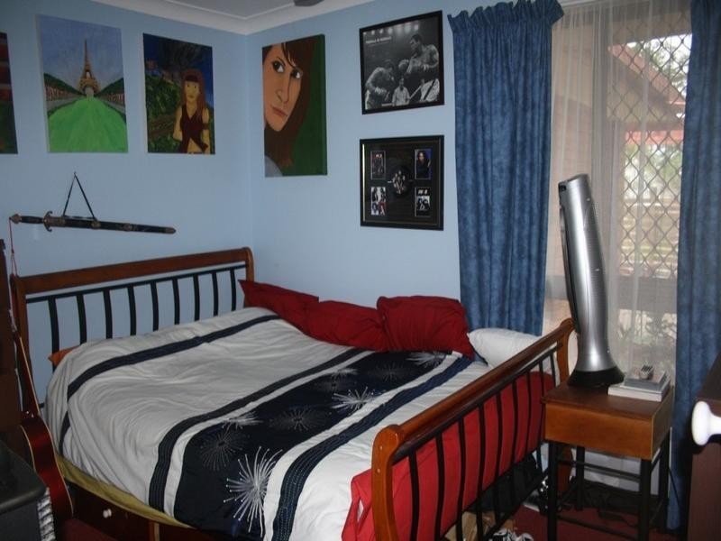 17 Blackthorn Crescent, Shailer Park QLD 4128