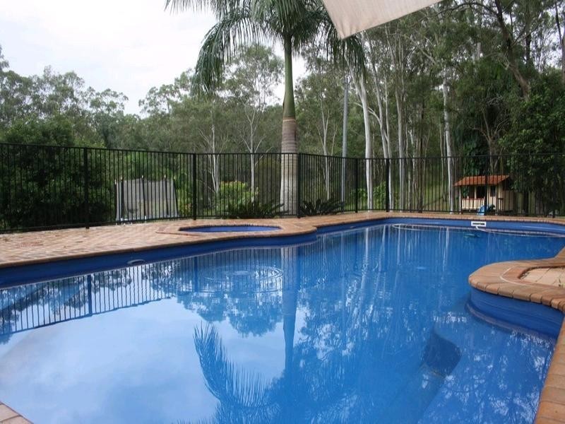 302-304 Beenleigh-Redland Bay Road, Cornubia QLD 4130