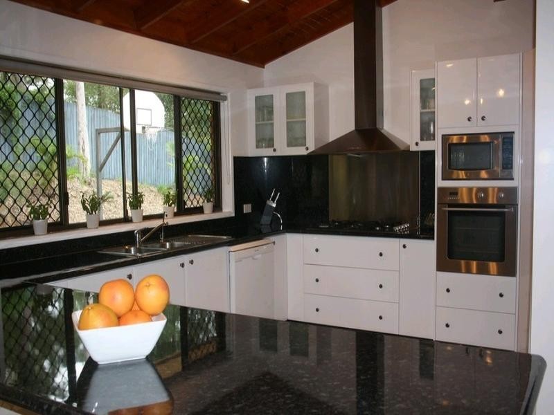 302-304 Beenleigh-Redland Bay Road, Cornubia QLD 4130