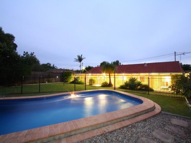 Crestmead QLD 4132