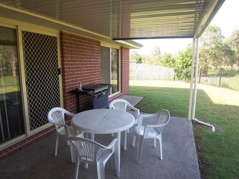 17 Golfgreen Terrace, Meadowbrook QLD 4131