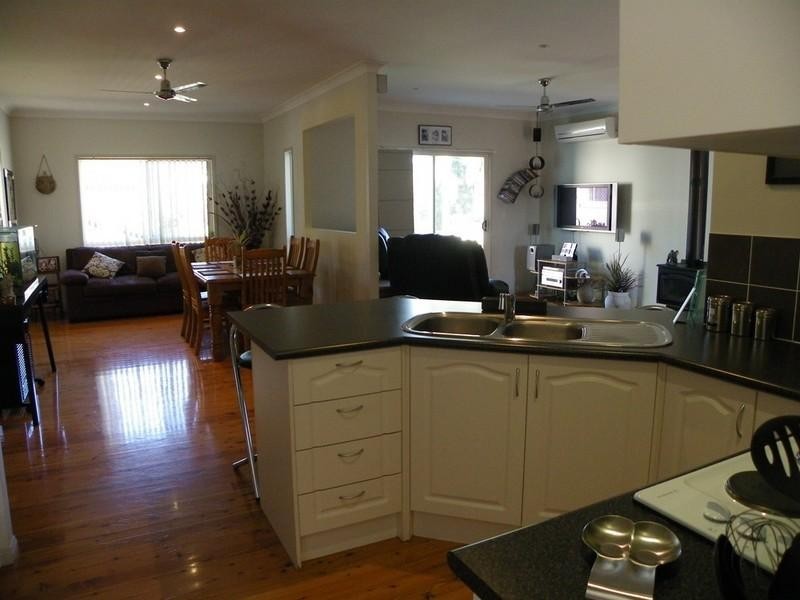 158 Loganlea Road, Loganlea QLD 4131