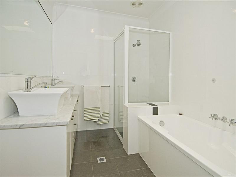 26 Kiewa Drive, Loganholme QLD 4129