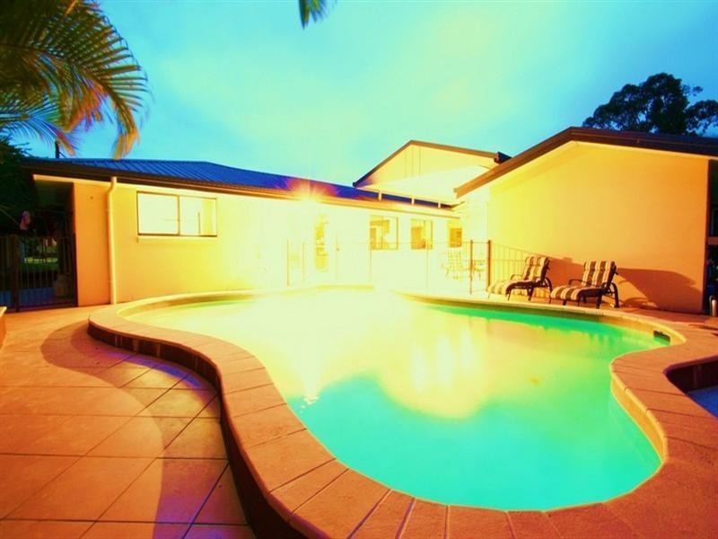 Mount Warren Park QLD 4207