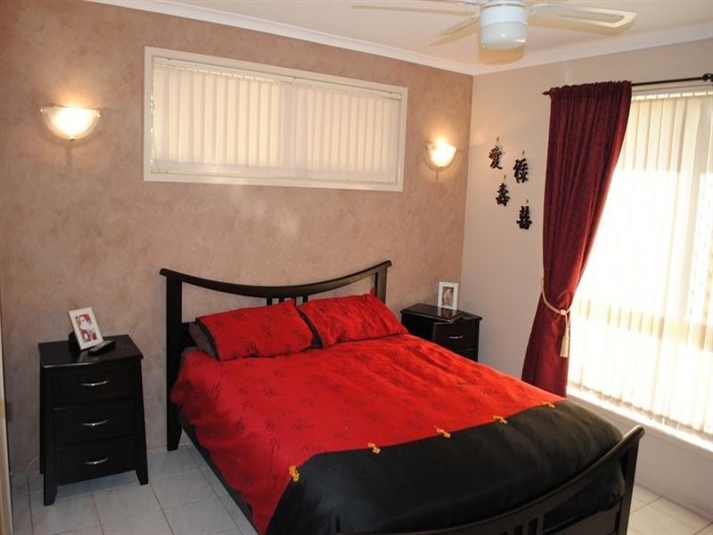 Mount Warren Park QLD 4207