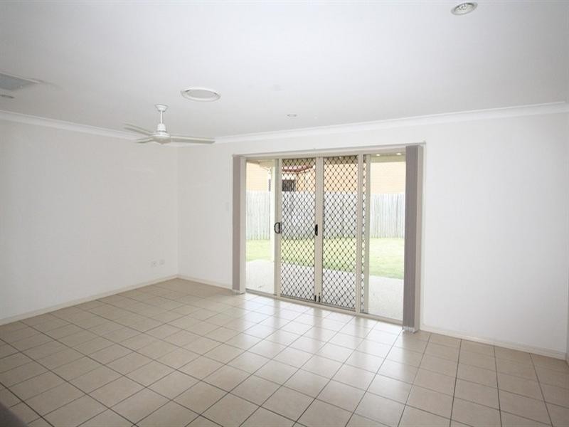 Meadowbrook QLD 4131