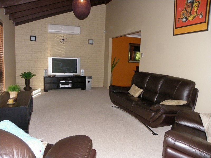 399 Chatswood Road, Shailer Park QLD 4128