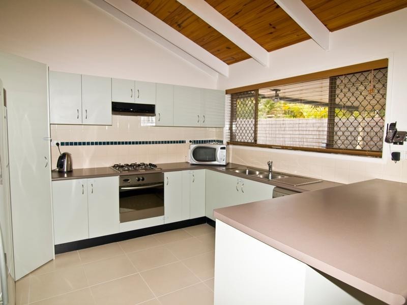 14 Gamenya Drive, Springwood QLD 4127