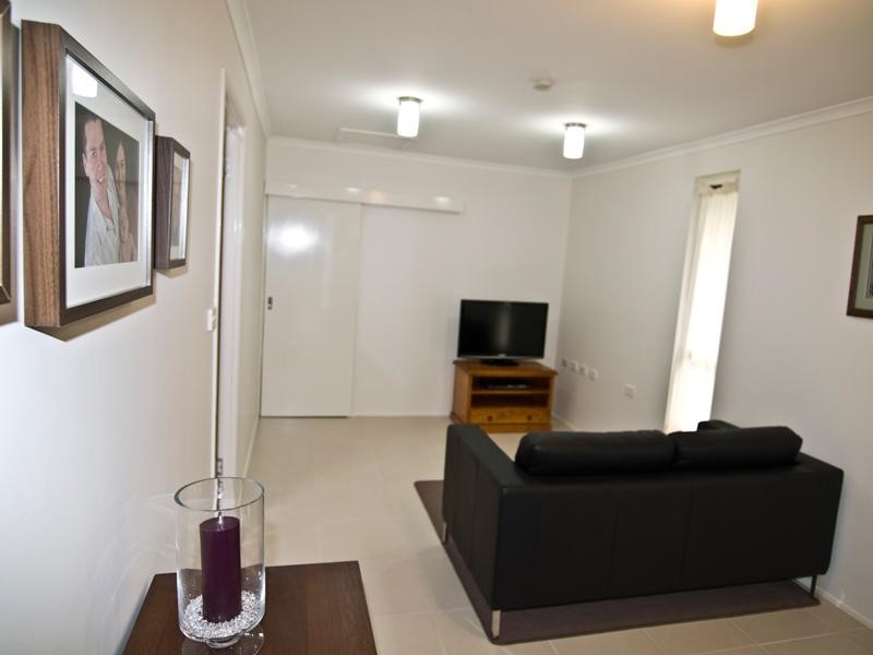 14 Gamenya Drive, Springwood QLD 4127