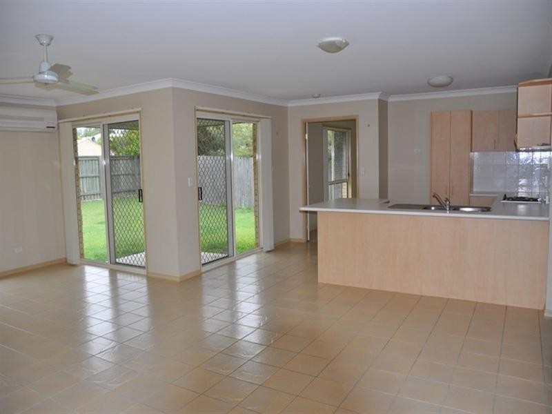 1/18 Ronald Street, Shailer Park QLD 4128