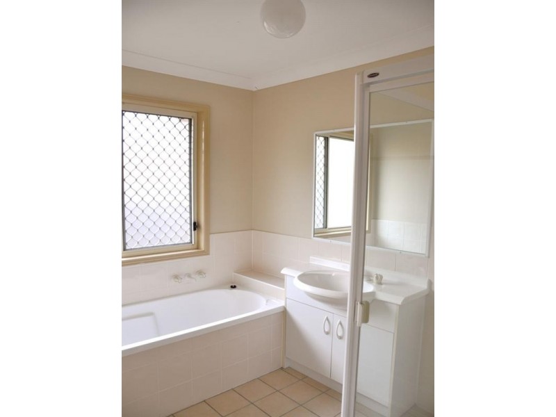 1/18 Ronald Street, Shailer Park QLD 4128