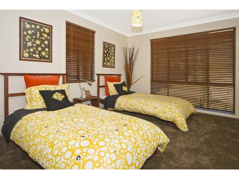 33 Carnarvon Crescent, Waterford QLD 4133