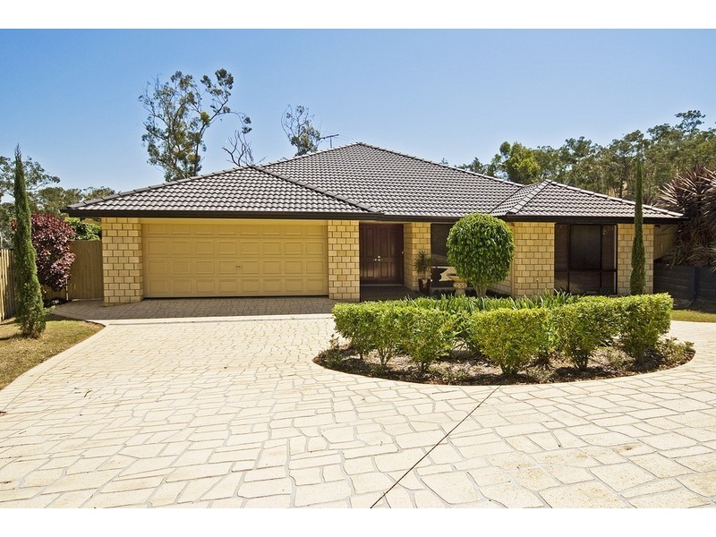 33 Carnarvon Crescent, Waterford QLD 4133