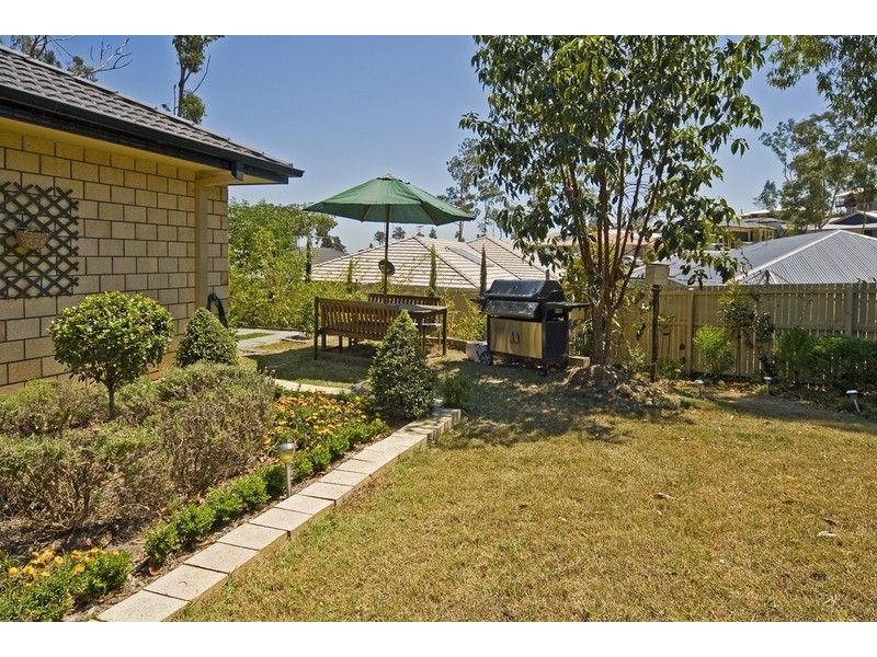 33 Carnarvon Crescent, Waterford QLD 4133