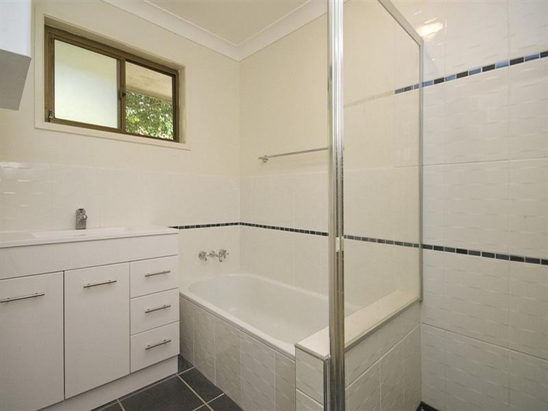 3 Fortril Drive, Springwood QLD 4127