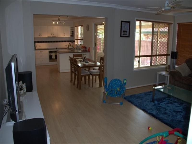 18 Ngungun Close, Loganholme QLD 4129