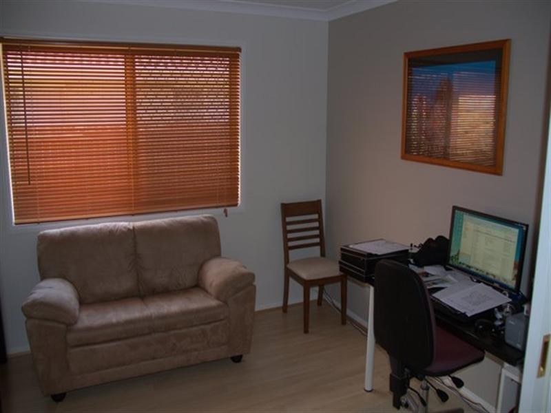 18 Ngungun Close, Loganholme QLD 4129