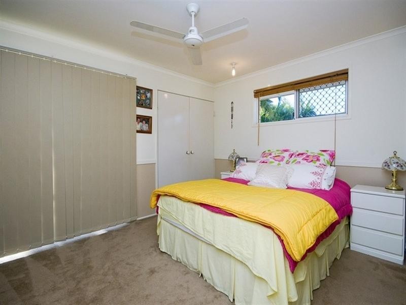 10 Selangor Court, Tanah Merah QLD 4128
