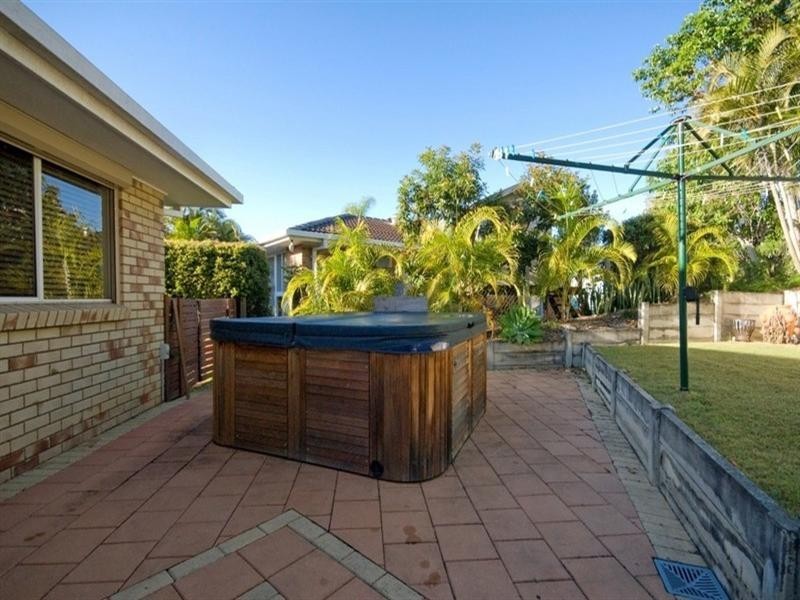 10 Selangor Court, Tanah Merah QLD 4128