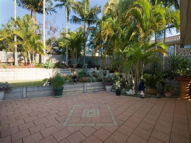 10 Selangor Court, Tanah Merah QLD 4128