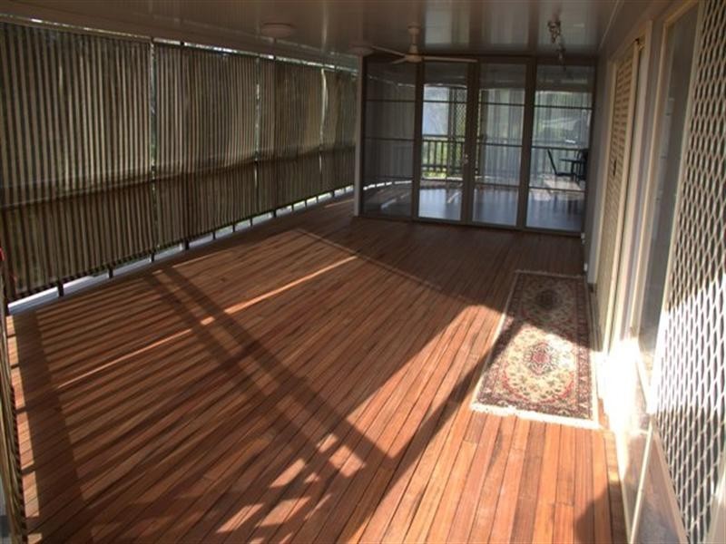 80 Lake Road, Slacks Creek QLD 4127