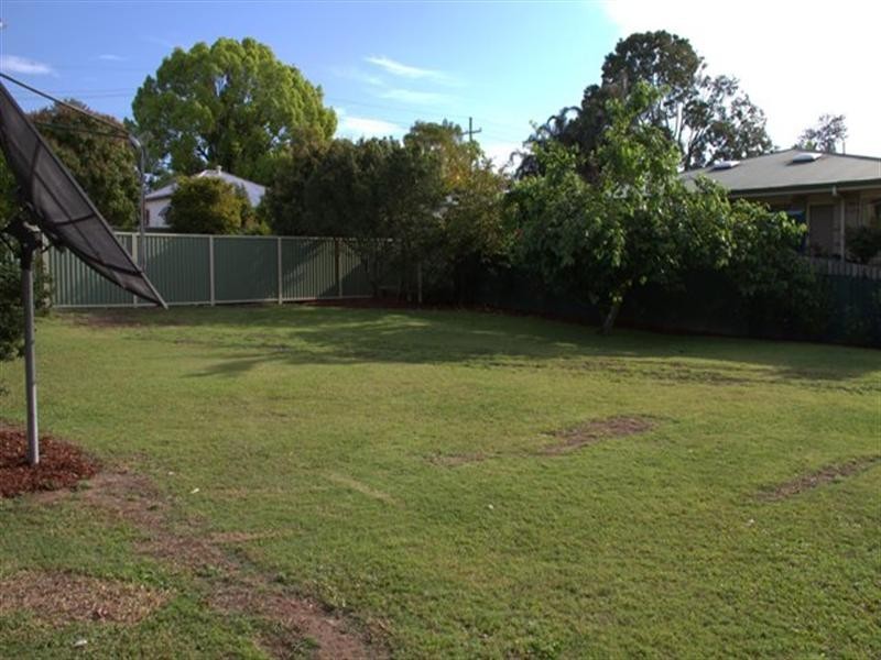 80 Lake Road, Slacks Creek QLD 4127