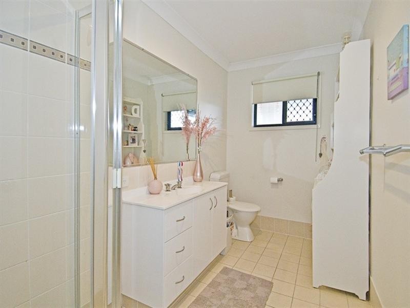 Crestmead QLD 4132