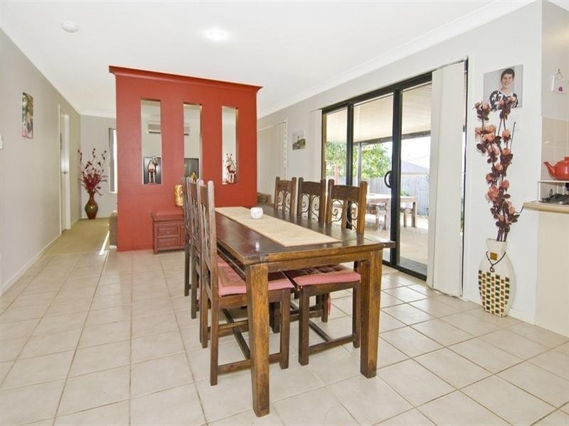 Crestmead QLD 4132