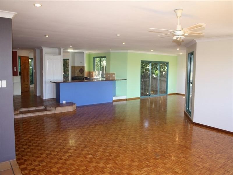 36 Lucy Drive, Edens Landing QLD 4207