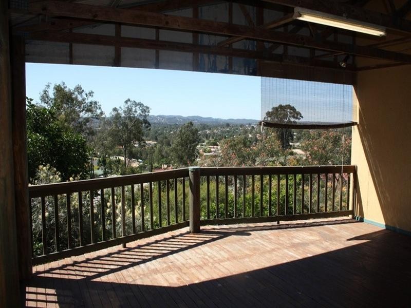 36 Lucy Drive, Edens Landing QLD 4207