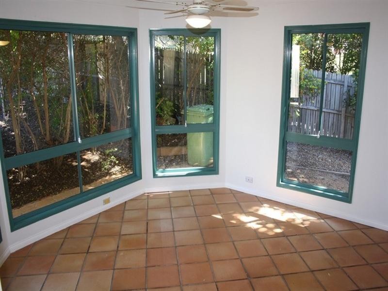 36 Lucy Drive, Edens Landing QLD 4207