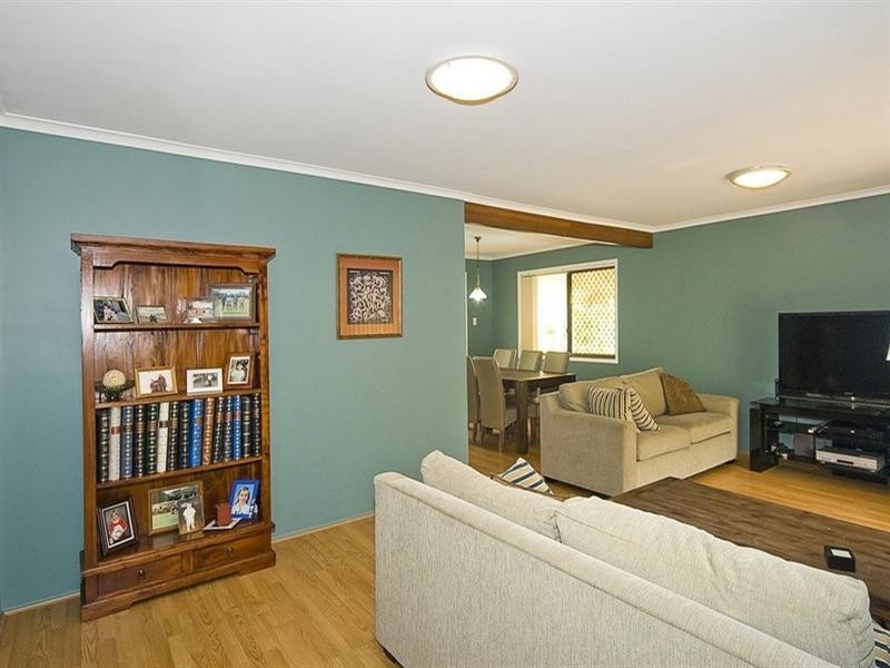 70 Coleman Crescent, Springwood QLD 4127