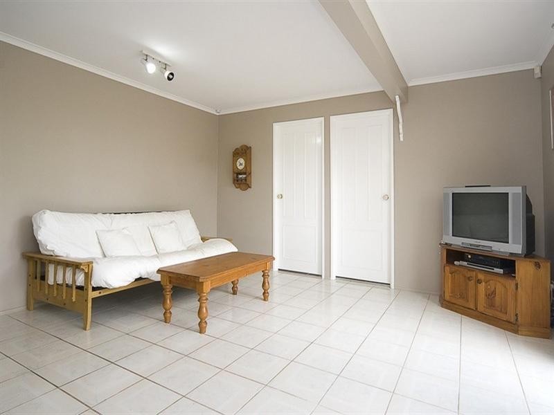 70 Coleman Crescent, Springwood QLD 4127