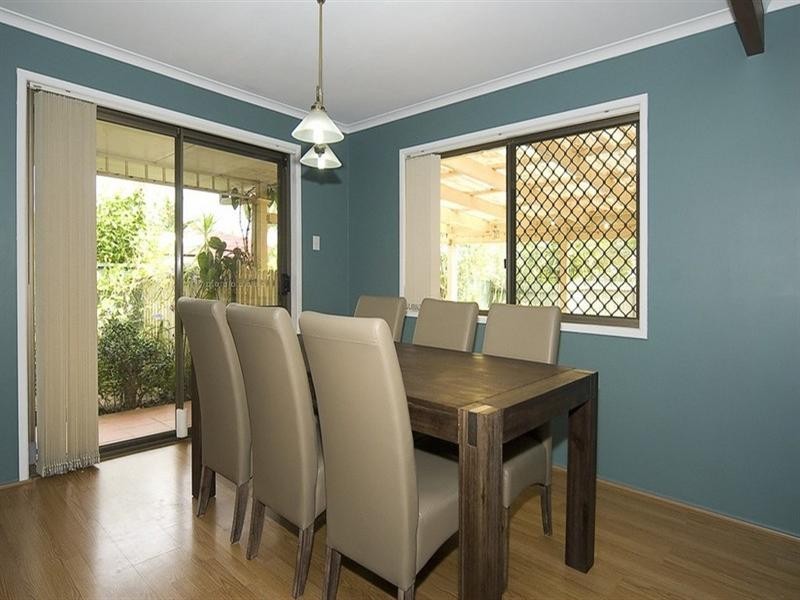 70 Coleman Crescent, Springwood QLD 4127