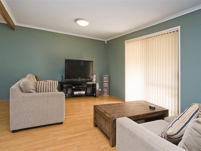 70 Coleman Crescent, Springwood QLD 4127